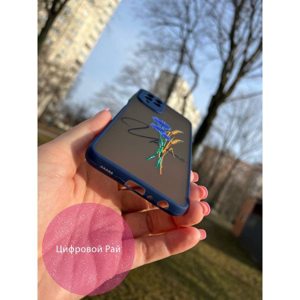Чехол для Samsung Galaxy A22 4G / M32 / M22 с защитой камеры патриотический с волошкой темно-синий бортик