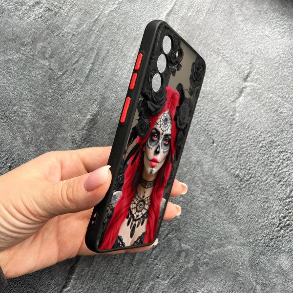 Чехол для Samsung Galaxy S22 с защитой камеры девушка Санта-Муэрте в розах