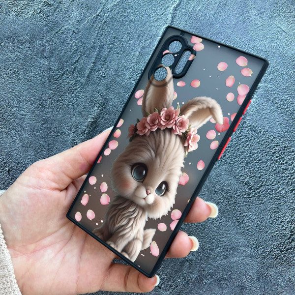 Чехол для Samsung Galaxy Note 10 Plus с защитой камеры с зайкой в ​​лепестках