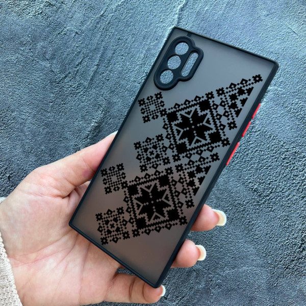 Чехол для Samsung Galaxy Note 10 Plus с защитой камеры с вышиванкой черная украинская