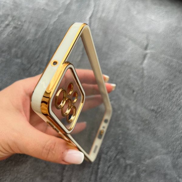 Чехол для Samsung Galaxy A23 прозрачный чехол с белым бортиком и золотой обводкой