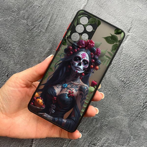 Чехол для Samsung Galaxy A72 4G / A72 5G с защитой камеры девушка Санта-Муэрте и листьями
