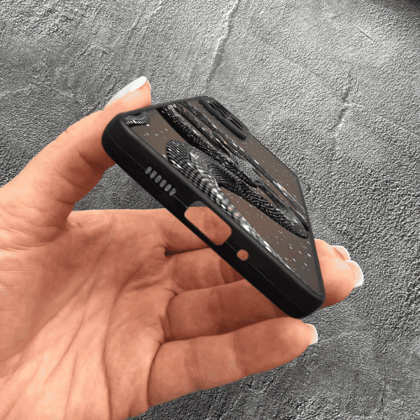 Чехол для Samsung Galaxy A23 с защитой камеры с блестящей змеей