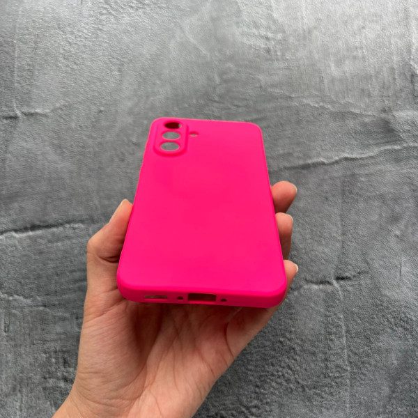 Чехол для Samsung Galaxy A56 с защитой камеры софт-тач ярко-розовый (цвет барби)