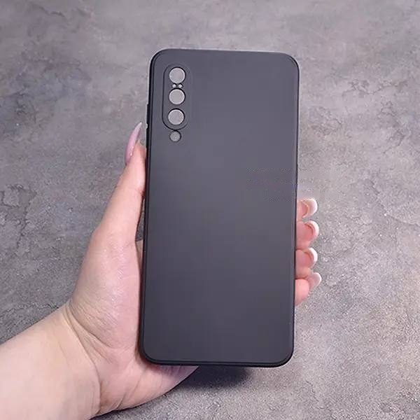 Однотонный чехол для Xiaomi Mi 9 с soft-touch покрытием и микрофиброй внутри