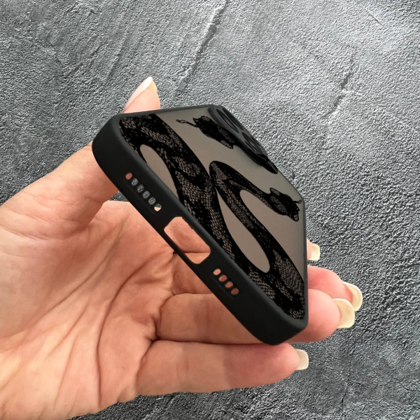 Чохол для iPhone 15 Pro Max змія чорна