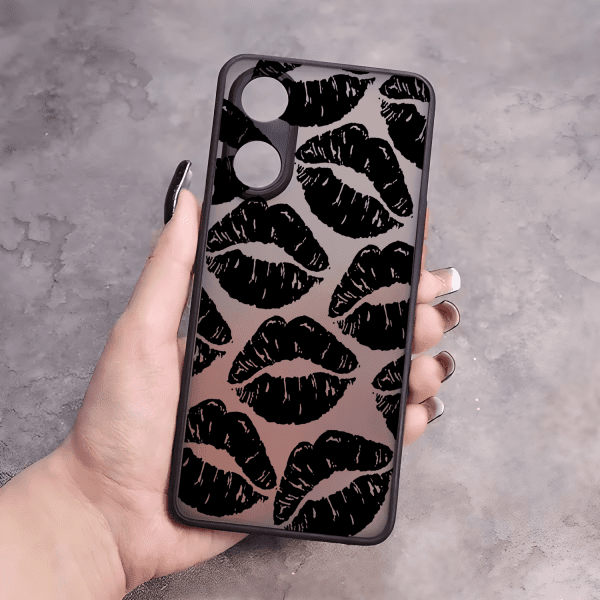 Чехол для Oppo Reno 8T 4G черные губы