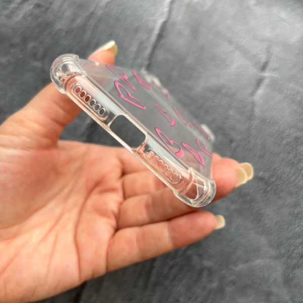 Чехол для iPhone 11 с защитой камеры розовые сердечки противоударный прозрачный силиконовый чехол