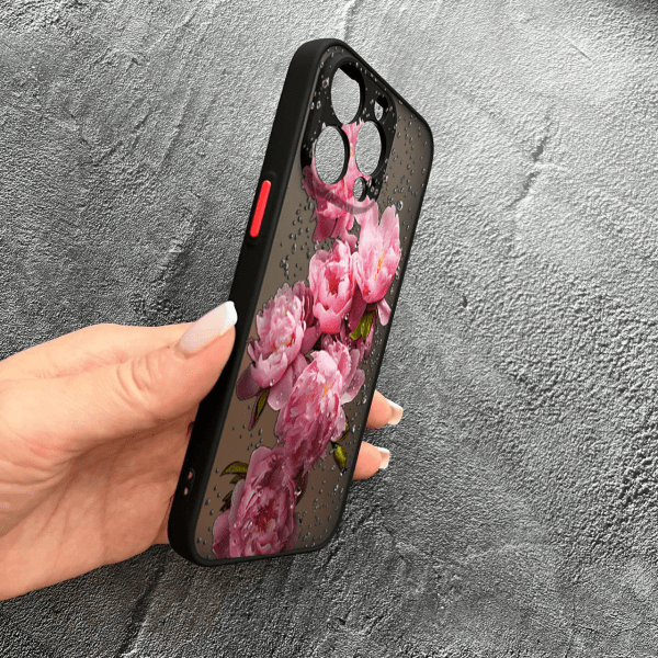 Чехол для iPhone 13 Pro с защитой камеры пионы с каплями