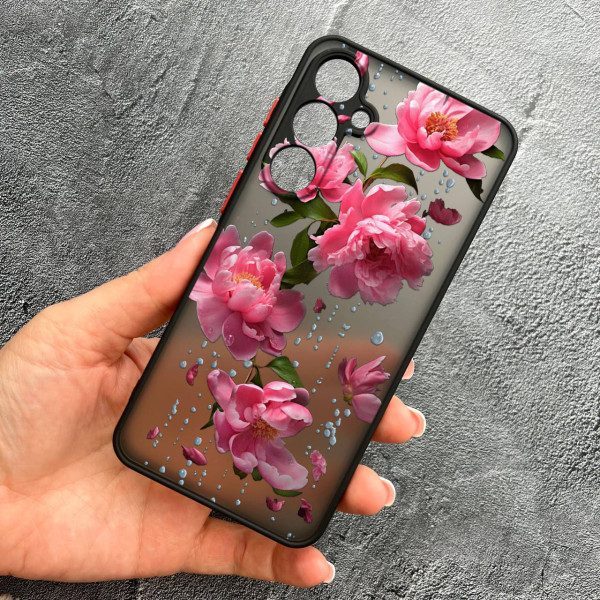 Чехол для Samsung Galaxy M35 с защитой камеры с цветами и дождем