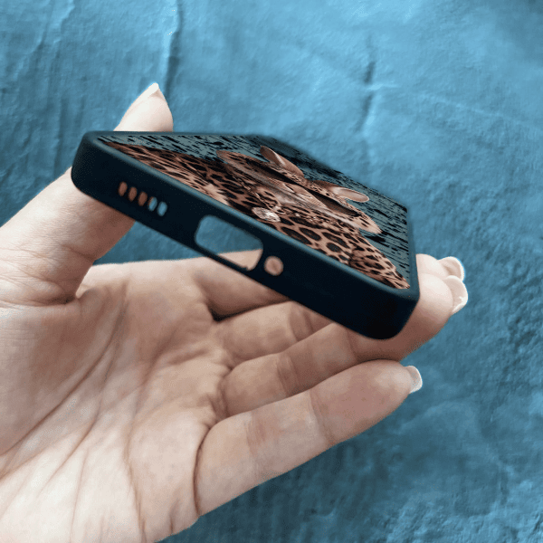 Чехол для Xiaomi Redmi Note 13 Pro Plus с защитой камеры с зайцем в леопарде