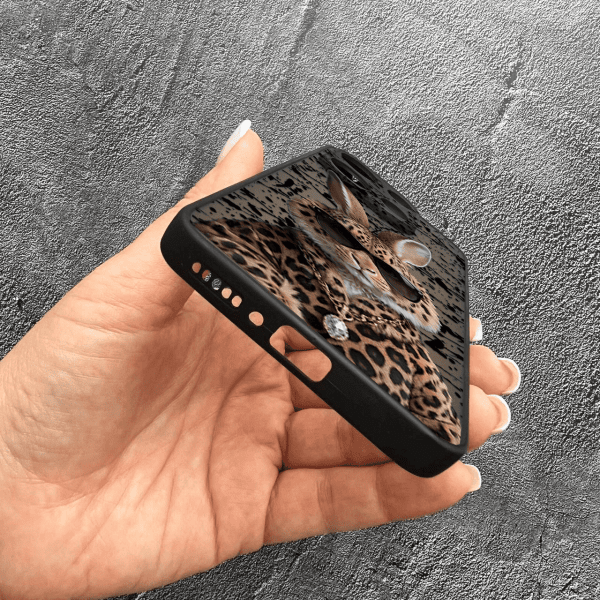 Чехол для Xiaomi Redmi Note 13 4G с защитой камеры с зайцем в леопарде