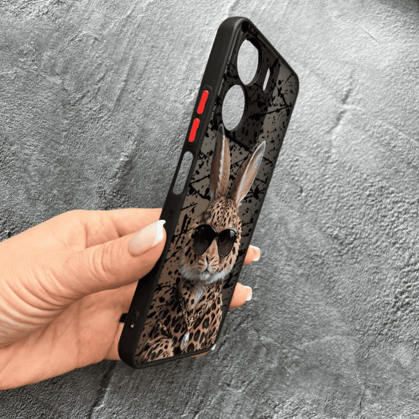 Чехол для Xiaomi Redmi 13C 4G / Poco C65 с защитой камеры с зайцем в леопарде