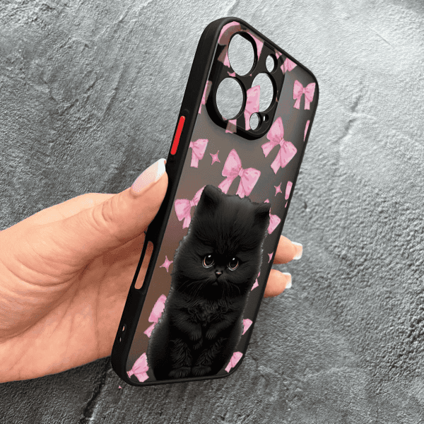 Чехол для iPhone 16 Pro Max детский с защитой камеры с котиком и бантиками