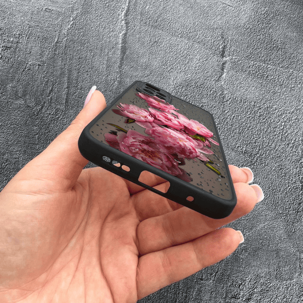 Чехол для Xiaomi Redmi Note 11 Pro Plus 5G с защитой камеры с цветами и каплями