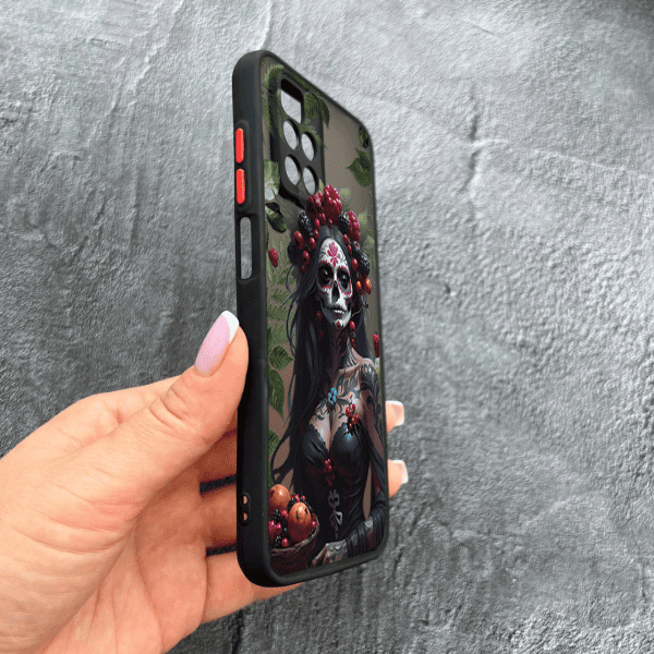 Чохол для Xiaomi Redmi Note 11 Pro Plus 5G з захистом камери дівчина Санта-Муерте та листями