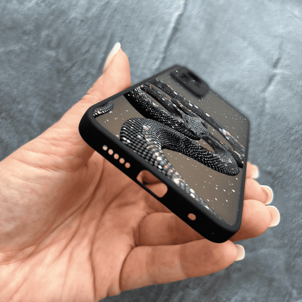 Чехол для Xiaomi 12 / 12x / 12s с защитой камеры со змеей с блестками