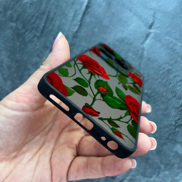 Чехол для Infinix Hot 40 / Hot 40 Pro с защитой камеры с цветами красные розы