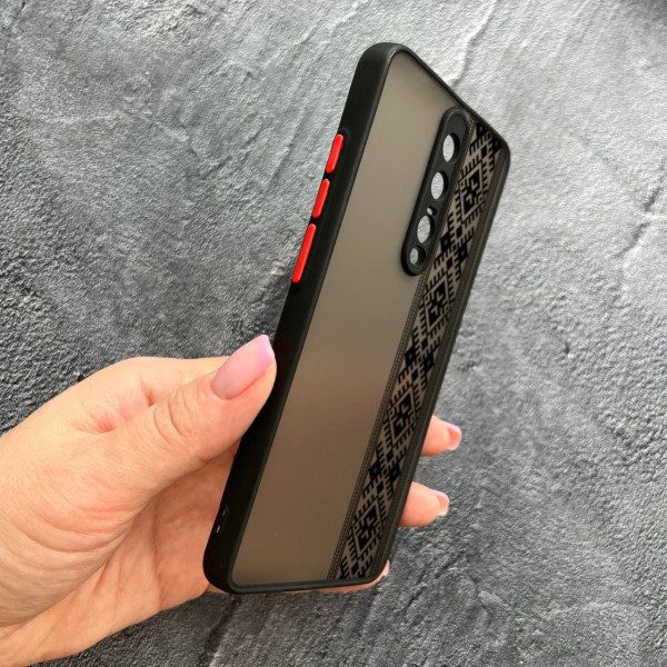 Чехол для Xiaomi Mi 9T / Mi 9T Pro / Redmi K20 / K20 Pro с защитой камеры с вышиванкой черная оригинальная