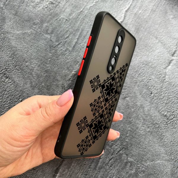 Чехол для Xiaomi Mi 9T / Mi 9T Pro / Redmi K20 / K20 Pro с защитой камеры с вышиванкой черная украинская