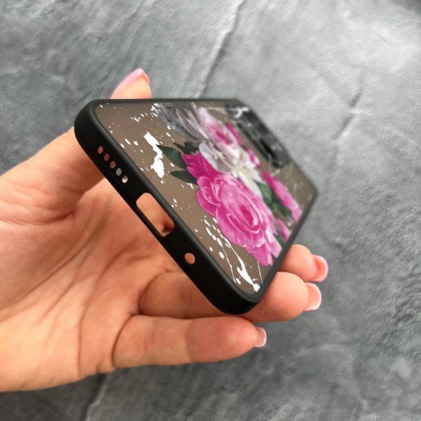 Чехол для Xiaomi Redmi 10С / Xiaomi Poco C40 с защитой камеры с пионами классическими 