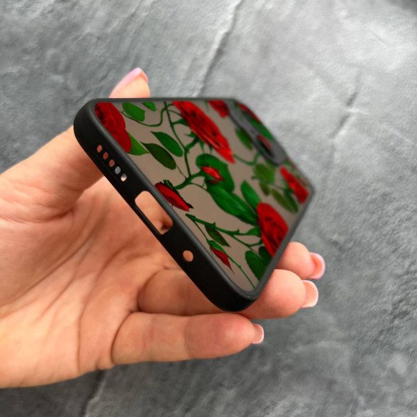 Чехол для Xiaomi Redmi 10С / Xiaomi Poco C40 с защитой камеры с цветами розы красные 