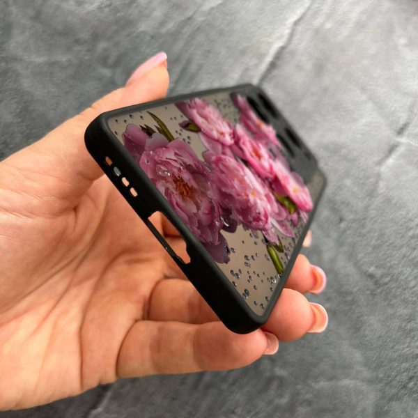 Чехол для Infinix Note 40 Pro X6850 с защитой камеры с цветами и каплями
