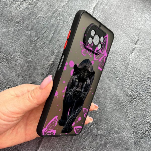 Чехол для Xiaomi Poco X3 NFC / Poco X3 Pro с защитой камеры с пантерой и бабочками