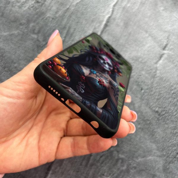 Чехол для Xiaomi Poco X3 NFC / Poco X3 Pro с защитой камеры девушка Санта-Муэрте и листьями