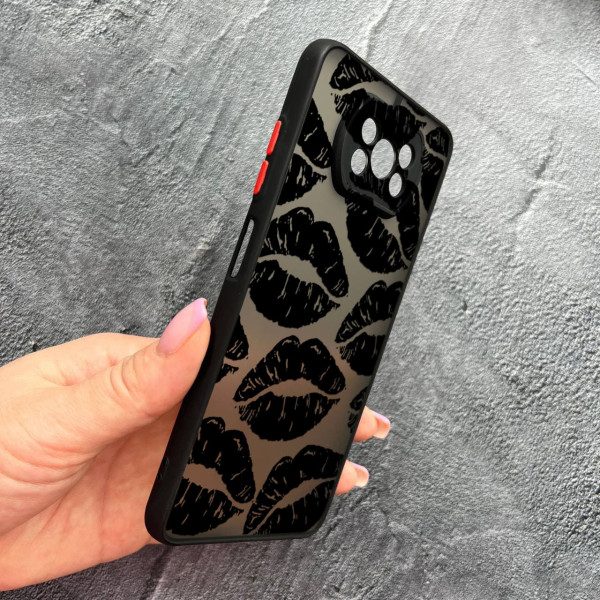 Чехол для Xiaomi Poco X3 NFC / Poco X3 Pro с защитой камеры с черными губами