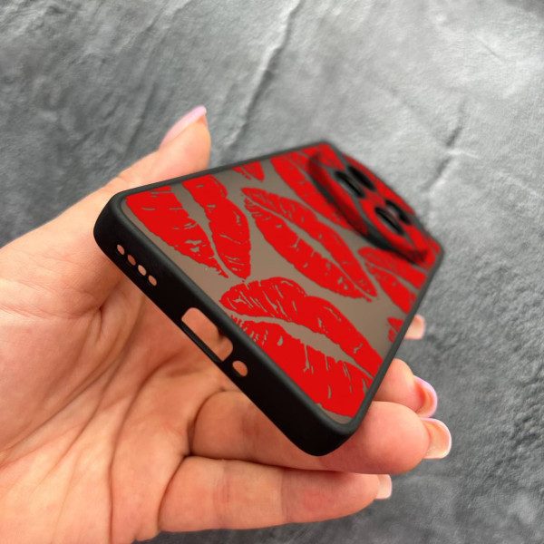 Чехол для Realme 12 pro 5G с защитой камеры с красными губами