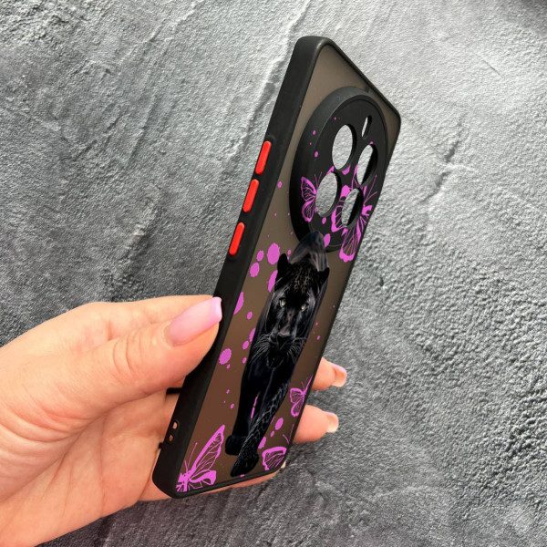 Чехол для Realme 12 pro 5G с защитой камеры с пантерой и бабочками