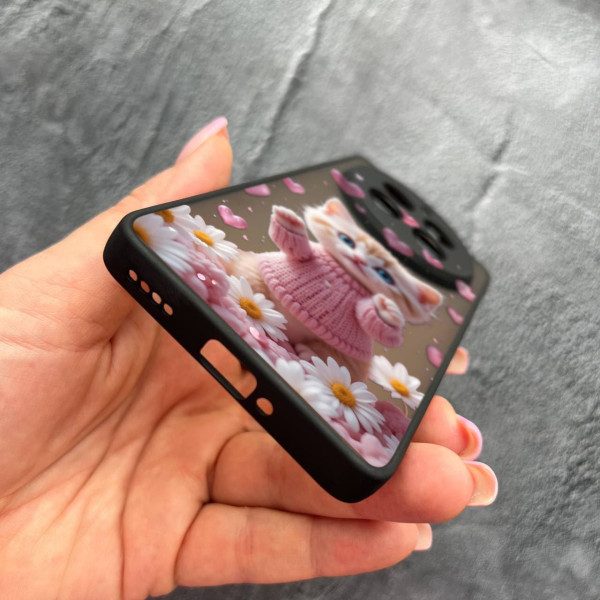 Чехол для Realme 12 pro 5G с защитой камеры с котом в цветах ромашки