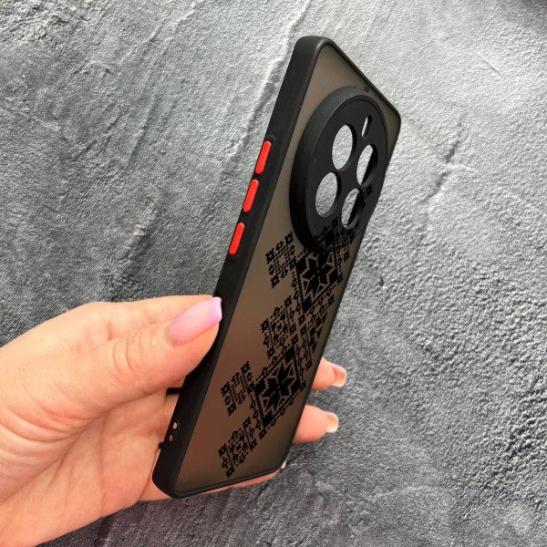 Чехол для Realme 12 pro 5G с защитой камеры с вышиванкой черная украинская