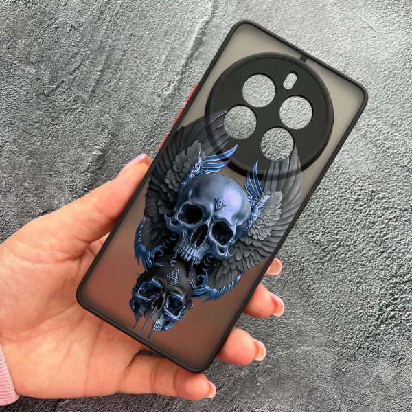 Чехол для Realme 12 pro 5G с защитой камеры с черепом и крыльями