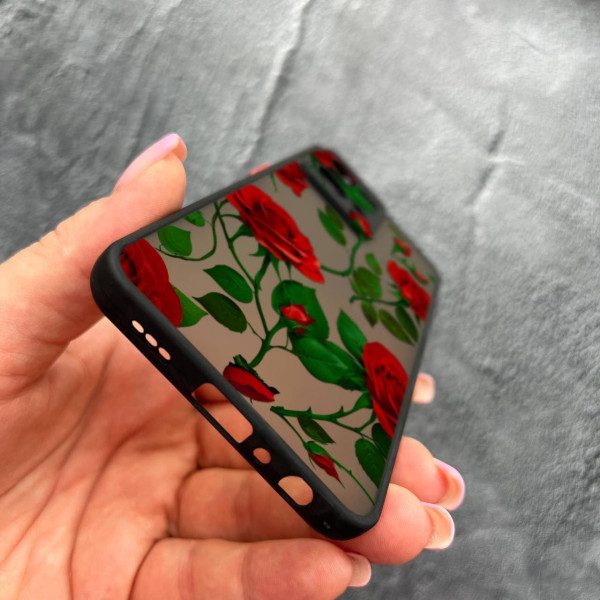 Чехол для Oppo Reno 7 4G с защитой камеры с цветами красные розы