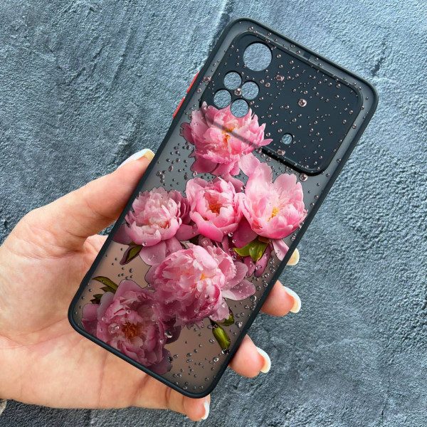 Чехол для Xiaomi Poco M4 Pro 4G с защитой камеры с цветами и каплями