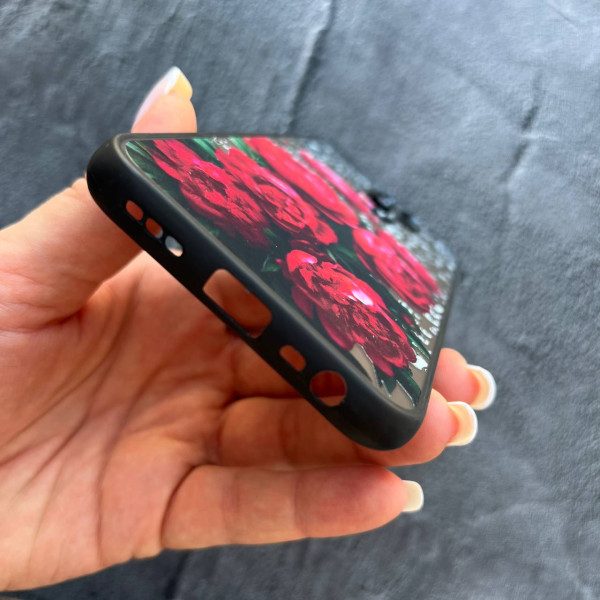 Чехол для Xiaomi Redmi 9 с защитой камеры красные крупные пионы