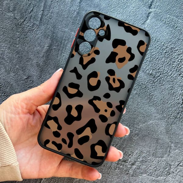Чехол для Samsung Galaxy M14 с защитой камеры с леопардом шоколадным