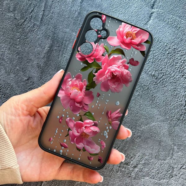 Чехол для Samsung Galaxy M14 с защитой камеры с цветами и дождем