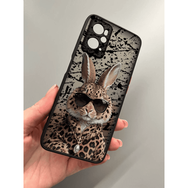Чехол для Oppo A76 / A96 с защитой камеры с зайцем в леопарде