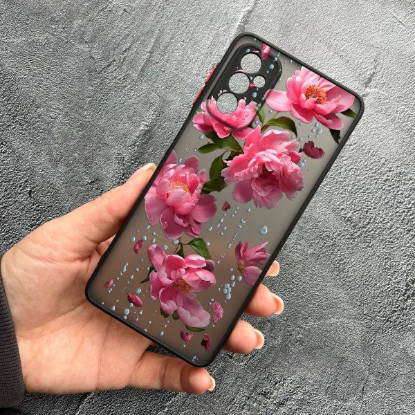 Чехол для Samsung Galaxy M23 5G с защитой камеры с цветами и дождем