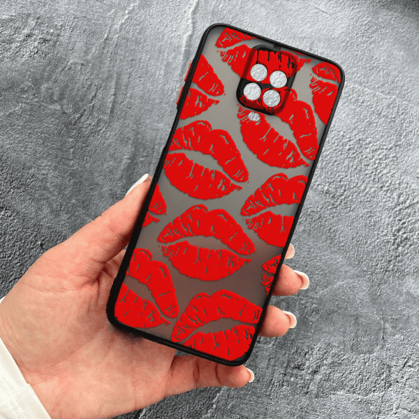 Чехол для Xiaomi Redmi Note 9s / Note 9 Pro / Note 9 Pro Max с защитой камеры с красными губами
