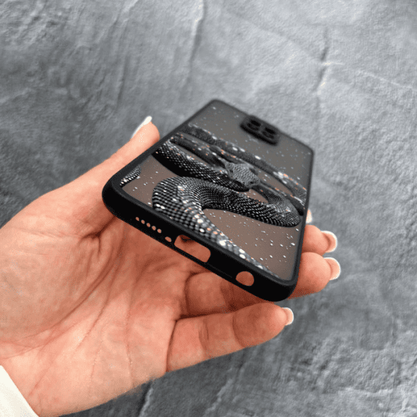 Чехол для Xiaomi Redmi Note 9s / Note 9 Pro / Note 9 Pro Max с защитой камеры змея стразы