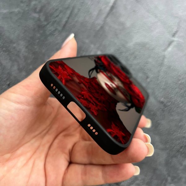 Чехол для iPhone 16 Pro с защитой камеры с девочкой и цветами