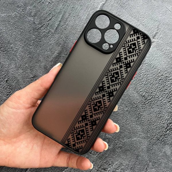 Чехол для iPhone 16 Pro с защитой камеры с вышиванкой черная оригинальная