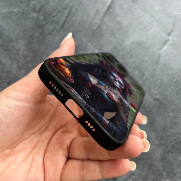 Чехол для iPhone 16 Pro с защитой камеры с девушкой Санта-Муэрте и листьями