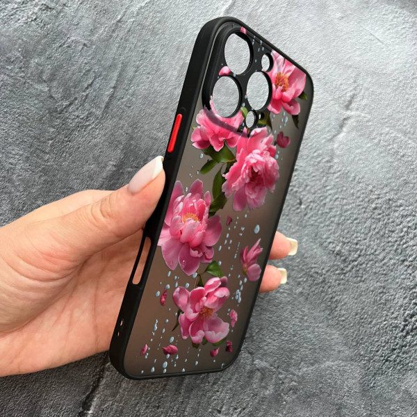 Чехол для iPhone 16 Pro с защитой камеры с цветами и дождем
