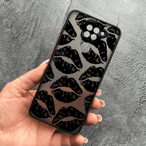 Чехол для Xiaomi Redmi Note 9 / Redmi 10X с защитой камеры с черными губами