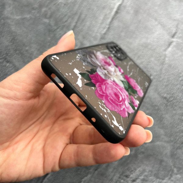 Чехол для Samsung Galaxy M13 с защитой камеры с цветами пионы классические